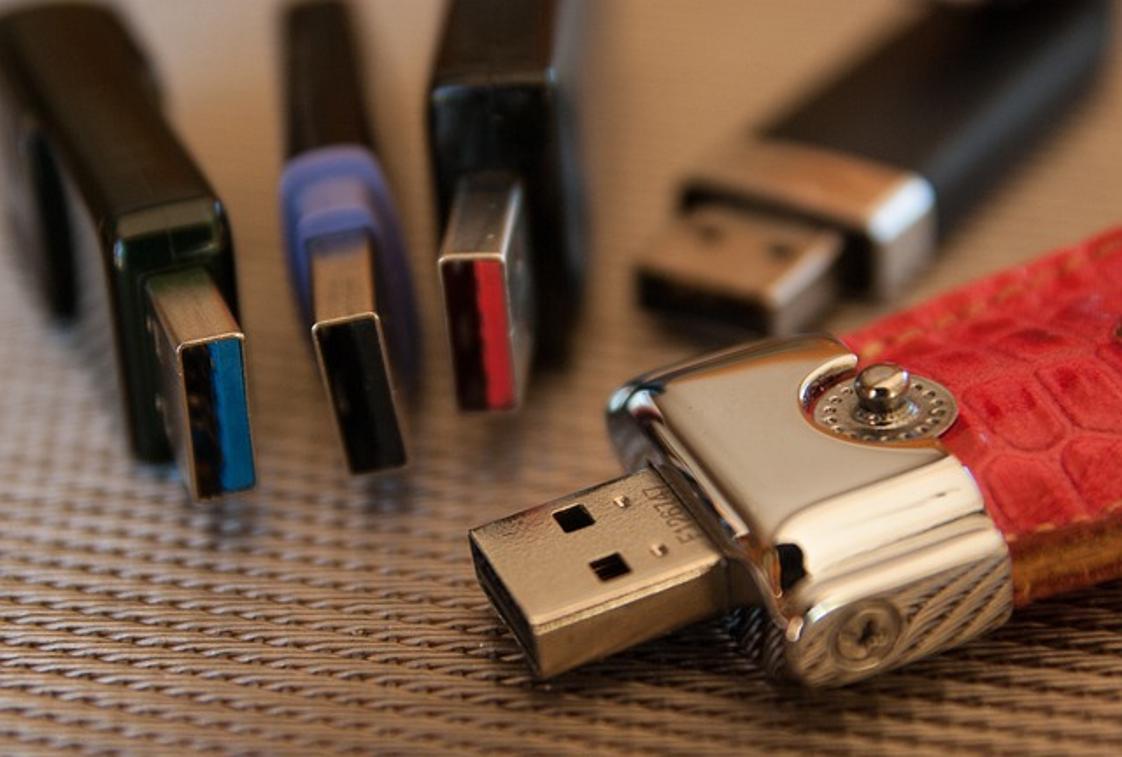 Последнее USB-устройство, подключенное к этому компьютеру, работает неправильно.